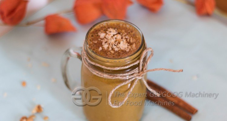 Chocolate Cashew Turmeric Smoothie