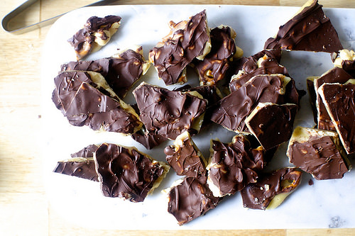 Delicious Chocolate Peanut and Pretzel Brittle